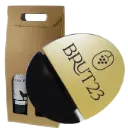 Brut23 accesoires: gouden verpakking voor 2 flessen en een Brut23 dop